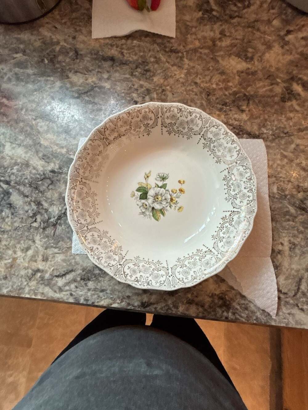 Royal Queen Serving Bowl Floral 22 KT Gold Trim White Scalloped
